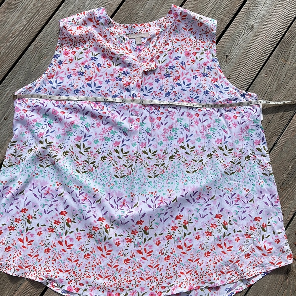 NWT Woman Within sleeveless floral blouse 22/24 - Picture 6 of 8